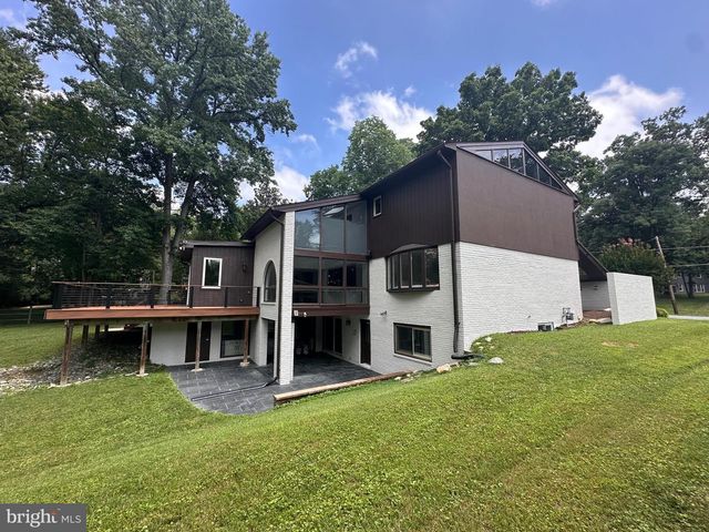 6005 NEILWOOD, North Bethesda, MD 20852