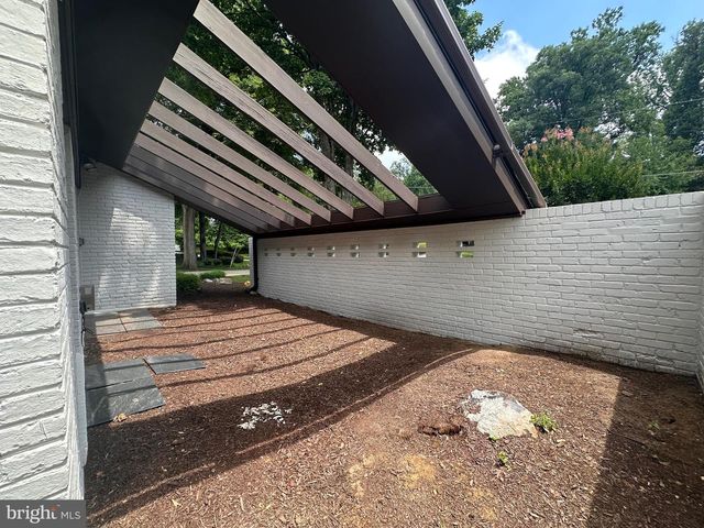 6005 NEILWOOD, North Bethesda, MD 20852