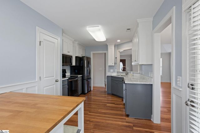 634 Secretariat Drive, Boiling Springs, SC 29316