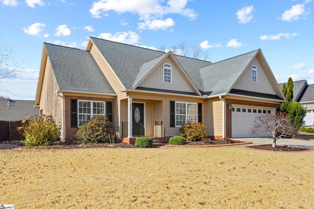 634 Secretariat Drive, Boiling Springs, SC 29316