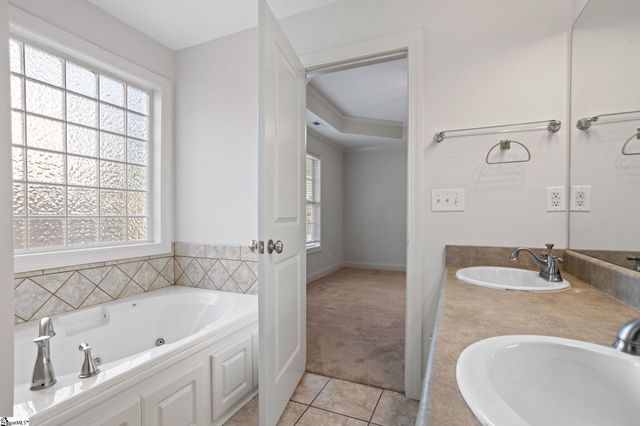 634 Secretariat Drive, Boiling Springs, SC 29316