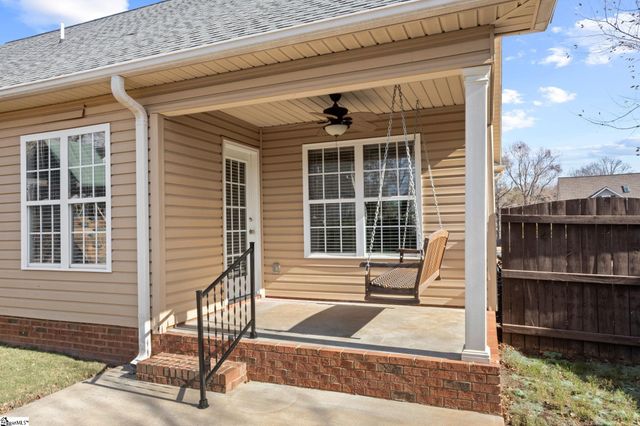 634 Secretariat Drive, Boiling Springs, SC 29316