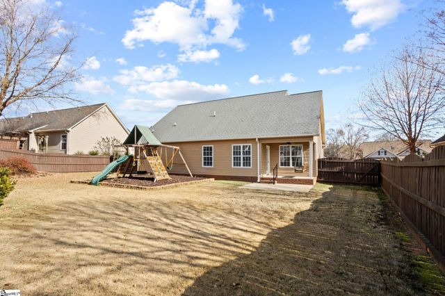 634 Secretariat Drive, Boiling Springs, SC 29316