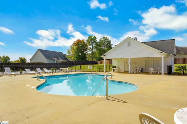634 Secretariat Drive, Boiling Springs, SC 29316