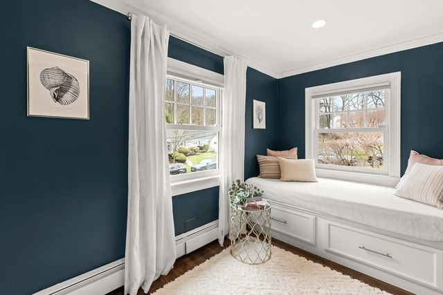 27 Radcliffe Rd, Wellesley, MA 02482