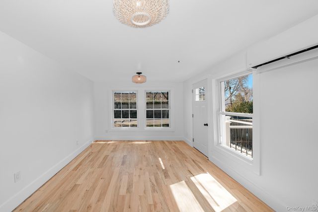 227 N Railroad Avenue, Babylon, NY 11702