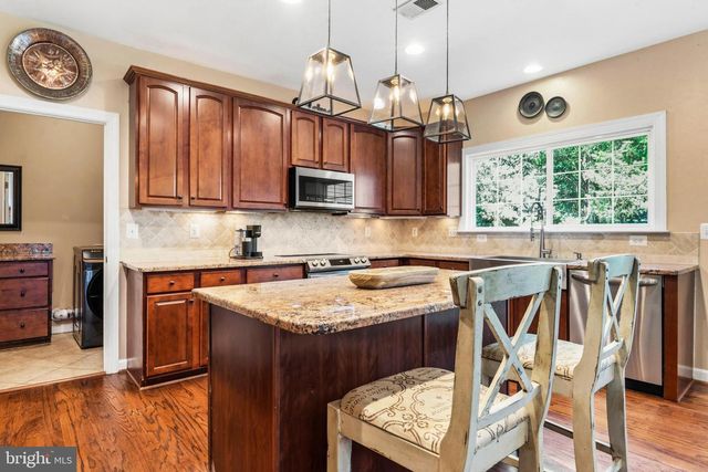 43276 JOHN DANFORTH CT, Ashburn, VA 20147