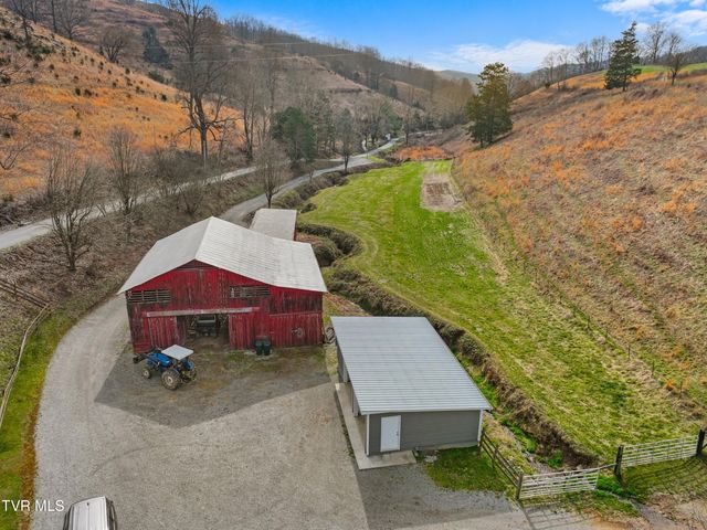 2218 Rebel Hollow Road, Tazewell, TN 37879