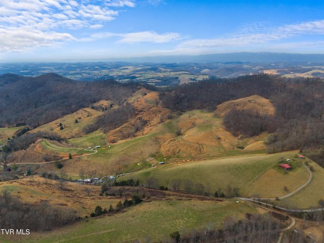 2218 Rebel Hollow Road, Tazewell, TN 37879