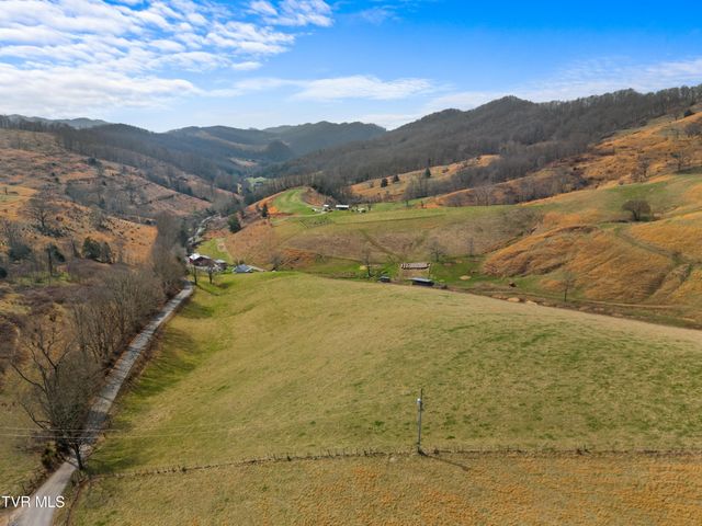 2218 Rebel Hollow Road, Tazewell, TN 37879