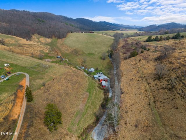 2218 Rebel Hollow Road, Tazewell, TN 37879