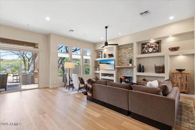 33667 N 78th Place, Scottsdale, AZ 85266