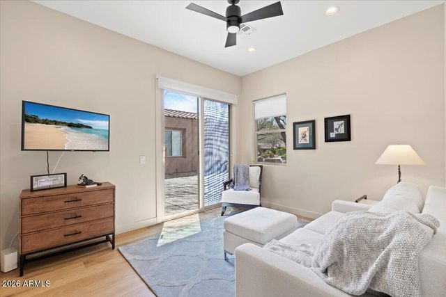 33667 N 78th Place, Scottsdale, AZ 85266