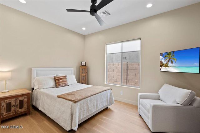 33667 N 78th Place, Scottsdale, AZ 85266