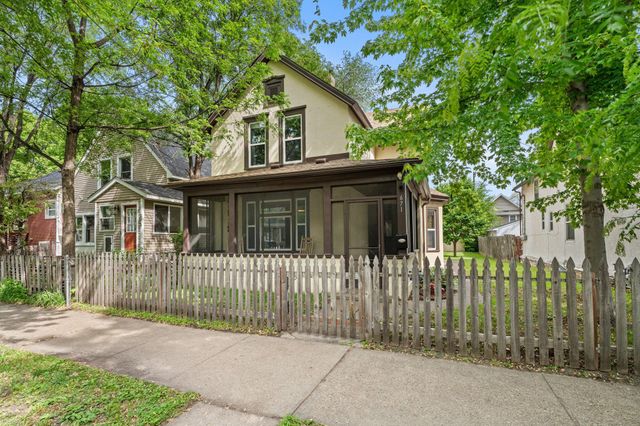 671 Edmund Avenue, Saint Paul, MN 55104