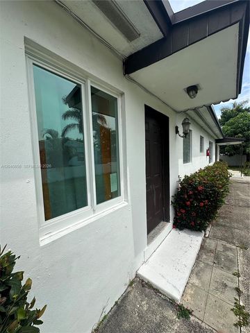 809 NE 2nd Street 12, Hallandale Beach, FL 33009