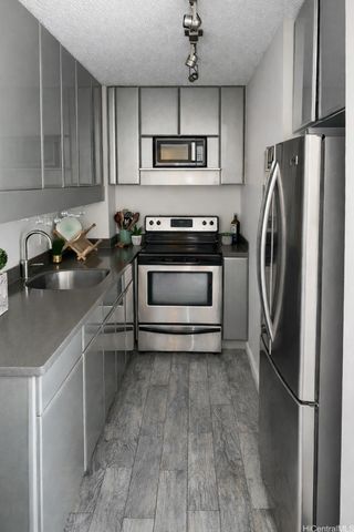 2845 Waialae Avenue 321, Honolulu, HI 96826