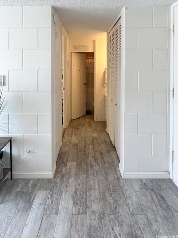 2845 Waialae Avenue 321, Honolulu, HI 96826