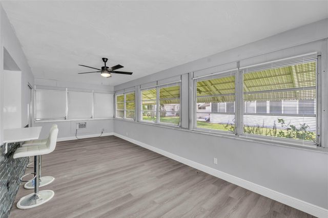 7106 NW 72nd St, Tamarac, FL 33321