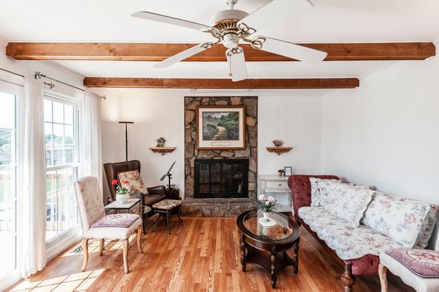 710 Shute Ln, Hendersonville, TN 37075