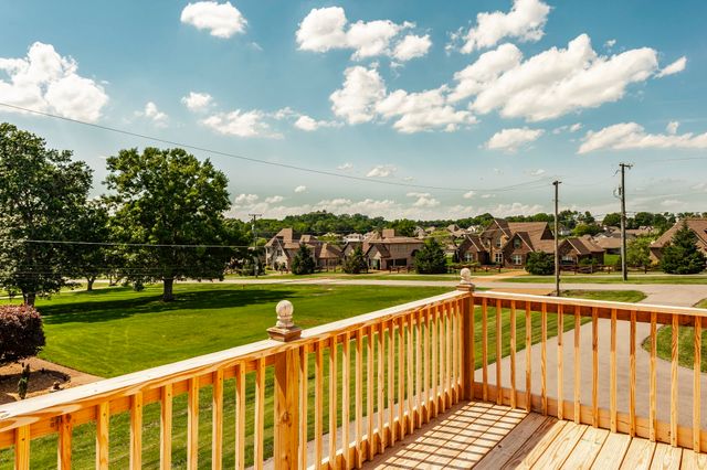 710 Shute Ln, Hendersonville, TN 37075