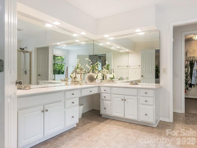 6807 Guinevere Drive, Charlotte, NC 28277
