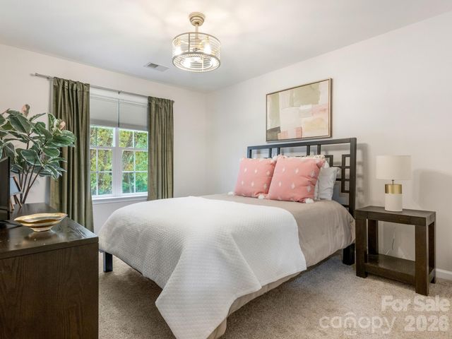 6807 Guinevere Drive, Charlotte, NC 28277
