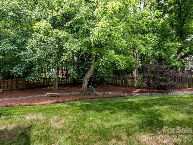 6807 Guinevere Drive, Charlotte, NC 28277