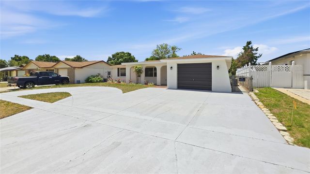 6250 FLAG DRIVE, New Port Richey, FL 34653