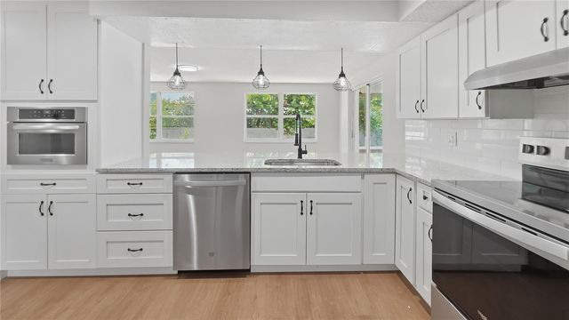 6250 FLAG DRIVE, New Port Richey, FL 34653