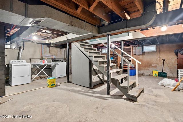 2628 Landor Ave, Louisville, KY 40205