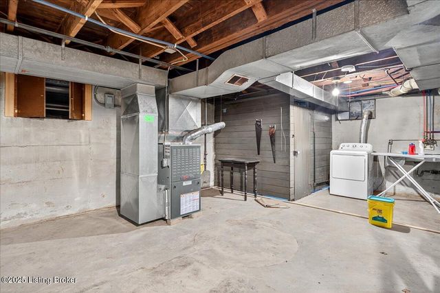 2628 Landor Ave, Louisville, KY 40205