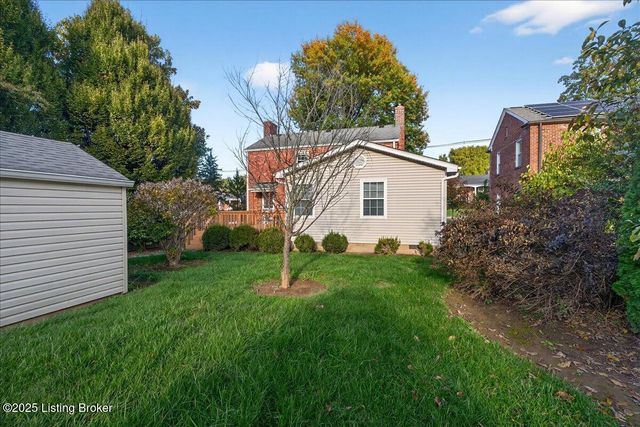 2628 Landor Ave, Louisville, KY 40205