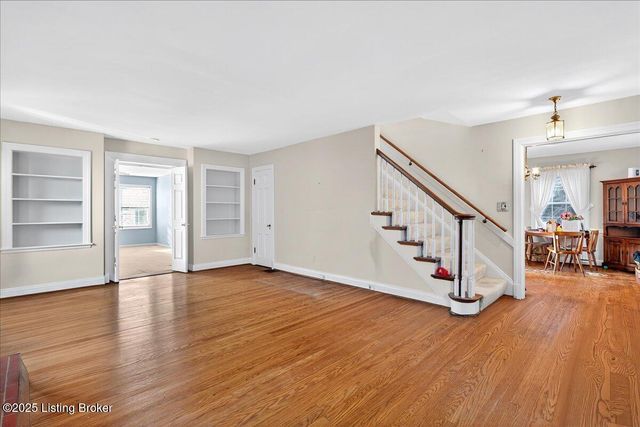 2628 Landor Ave, Louisville, KY 40205