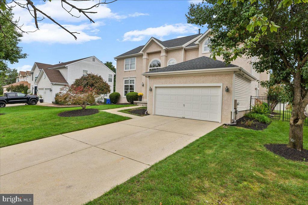 38 LEXINGTON CIR, Marlton, NJ 08053 — photo 2