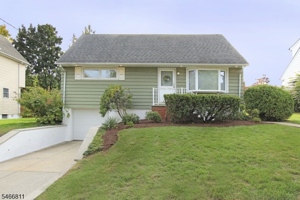 28 Huemmer Ter, Clifton City, NJ 07013 — photo 2