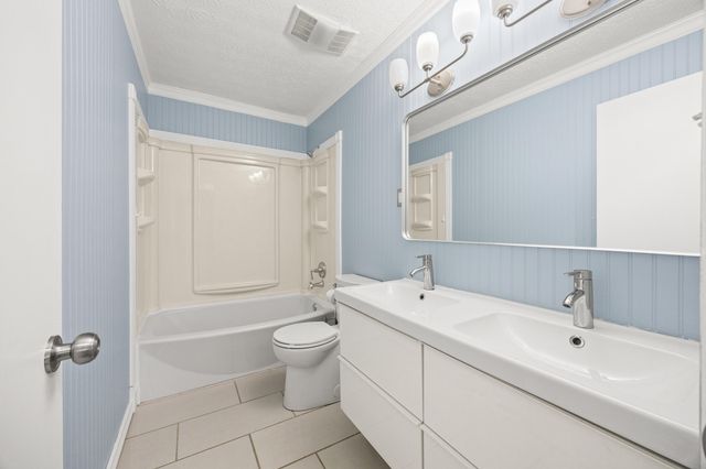 1501 Pine Meadow Road, Lexington, KY 40504