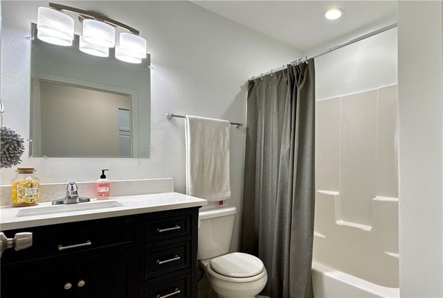 1904 Bradford, Harrison, AR 72601