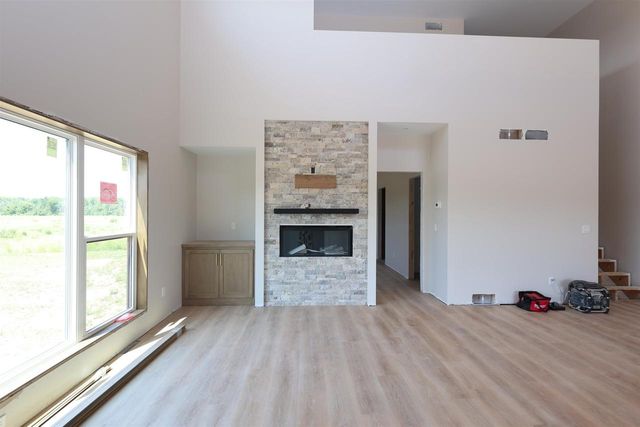 14217 VELP AVENUE, Suamico, WI 54313