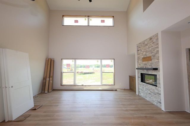14217 VELP AVENUE, Suamico, WI 54313