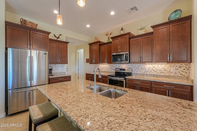 281 N QUESTA Trail, Casa Grande, AZ 85194