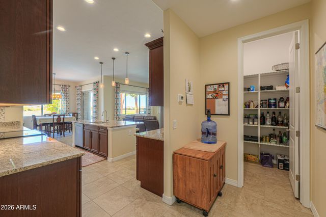 281 N QUESTA Trail, Casa Grande, AZ 85194