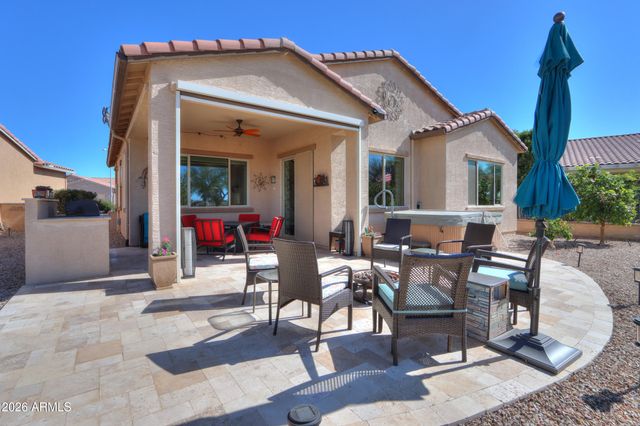 281 N QUESTA Trail, Casa Grande, AZ 85194