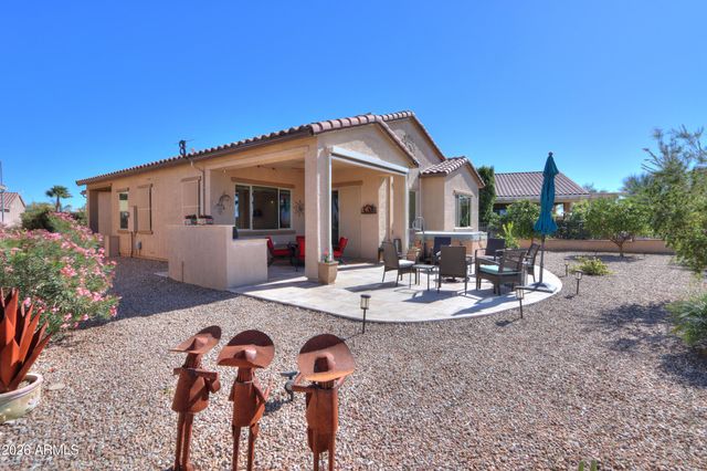 281 N QUESTA Trail, Casa Grande, AZ 85194