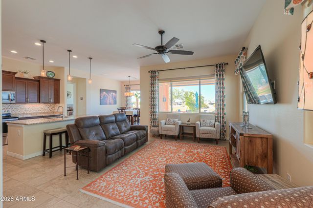 281 N QUESTA Trail, Casa Grande, AZ 85194