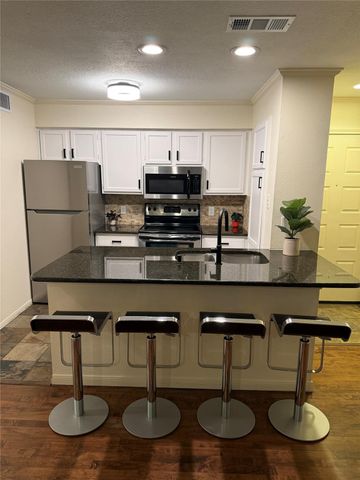 8888 Tallwood DR 3207, Austin, TX 78759