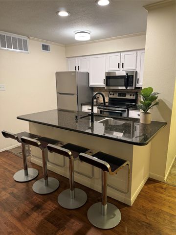 8888 Tallwood DR 3207, Austin, TX 78759