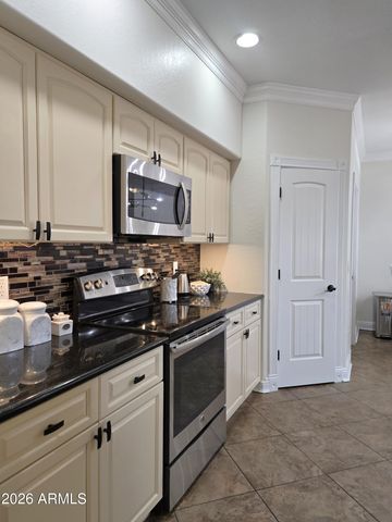 7115 W KINGS Avenue, Peoria, AZ 85382