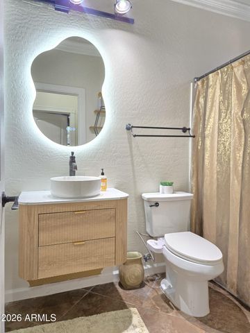 7115 W KINGS Avenue, Peoria, AZ 85382