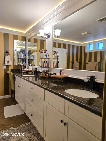 7115 W KINGS Avenue, Peoria, AZ 85382